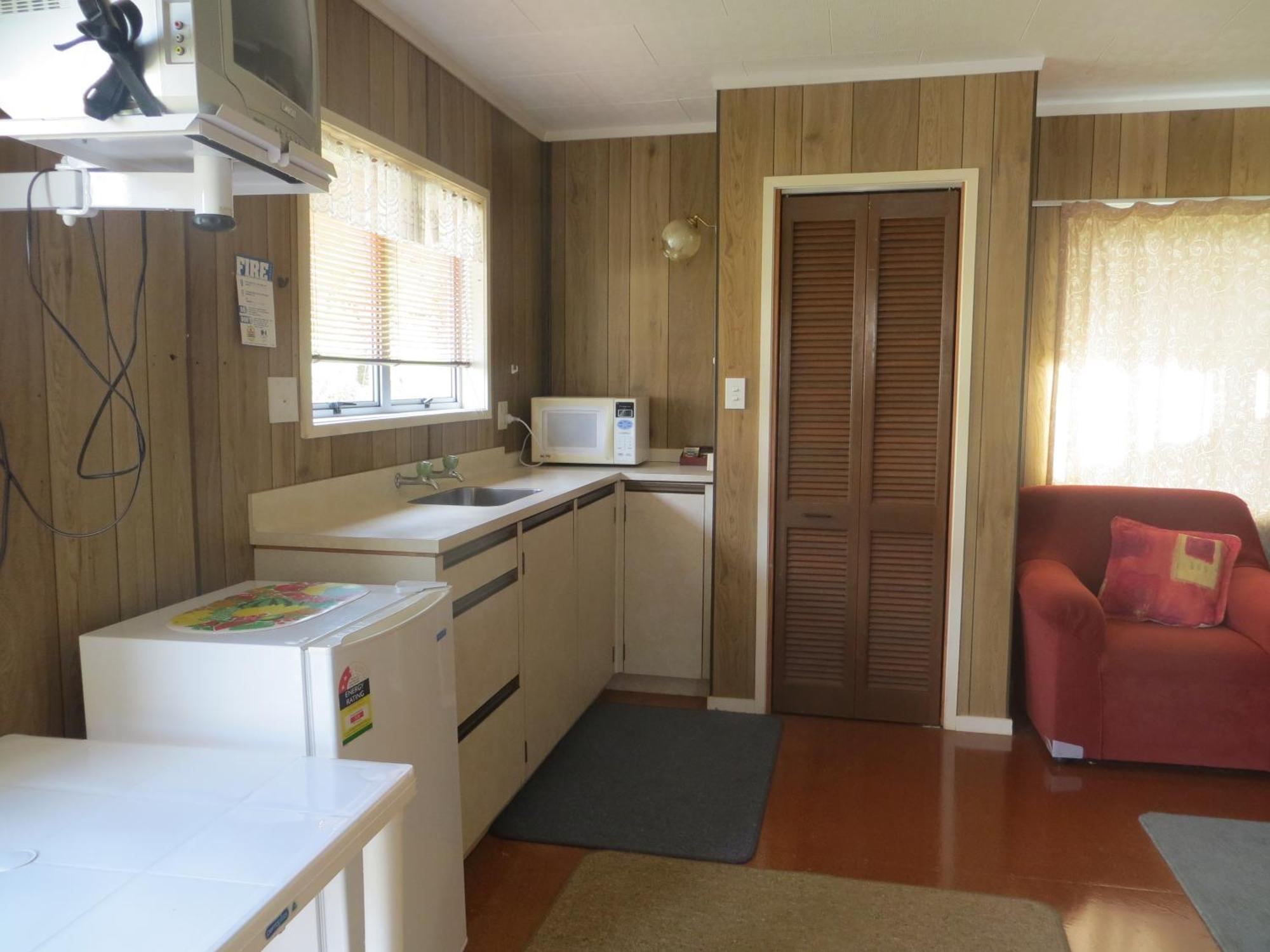 Big Bay Holiday Park Awhitu Exterior photo